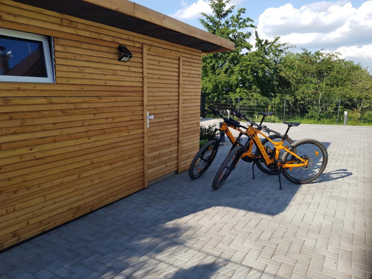 Holiday Home Znojmo W/ Wellness & Wine Exterior photo